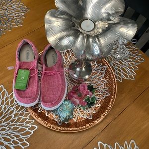 Pink Size 9 SALE LIKE Hey Dudes